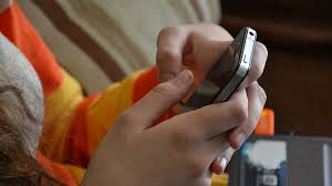 Ο Κωτσόβολος ενημερώνει για την ηλεκτρονική απάτη μέσω SMS